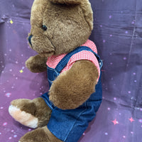Eli, Teddy Bear