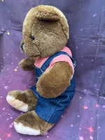 Eli, Teddy Bear